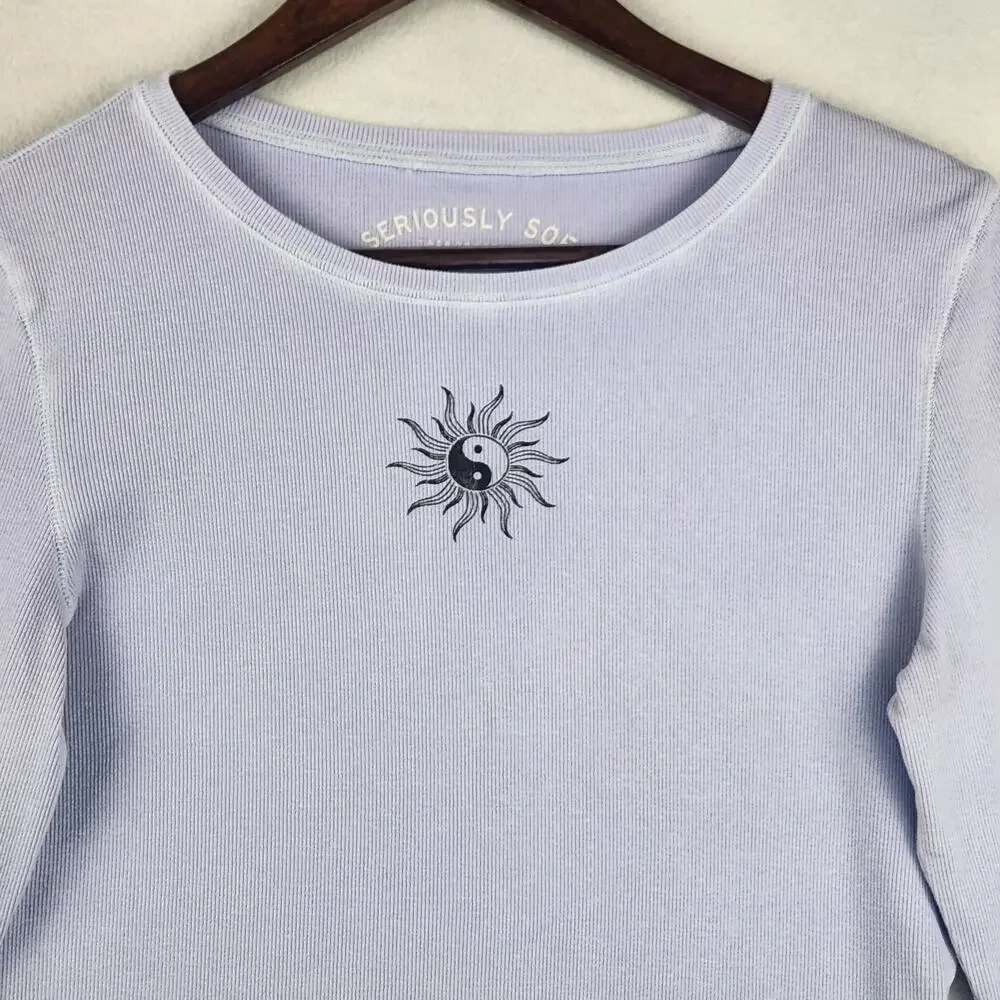 Seriously Soft Aeropostale Baby Dee Top Womens L Lilac Sun Graphic Cropped